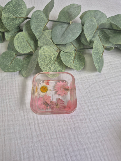 Dekoschale mit echten Blüten in verschiedenen Varianten