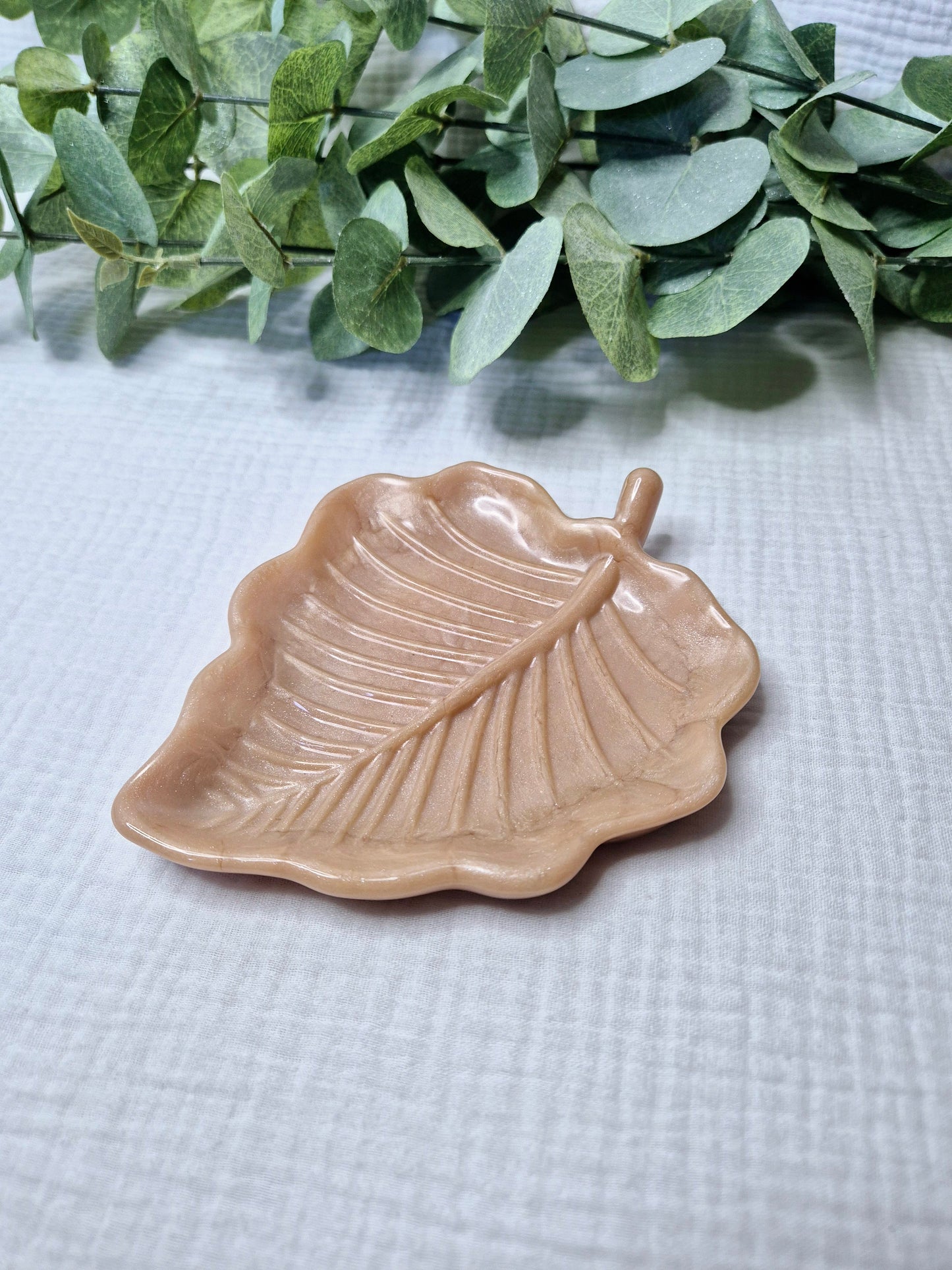 Dekotablett in Blattform