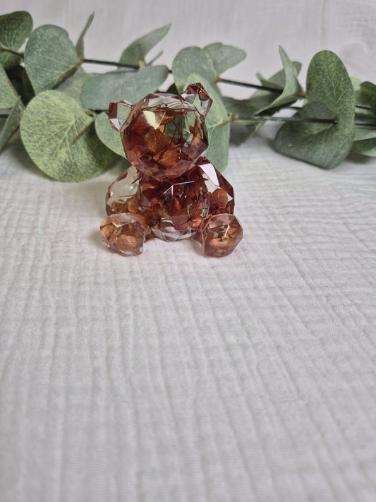 Figur "Bär" mit getrockneten Hortensien